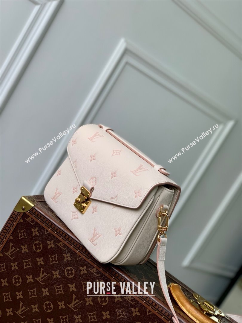 Louis Vuitton Pochette Metis Bag in Eden Debossed Grained Cowhide Leather M14977 2025 (K-25061801)