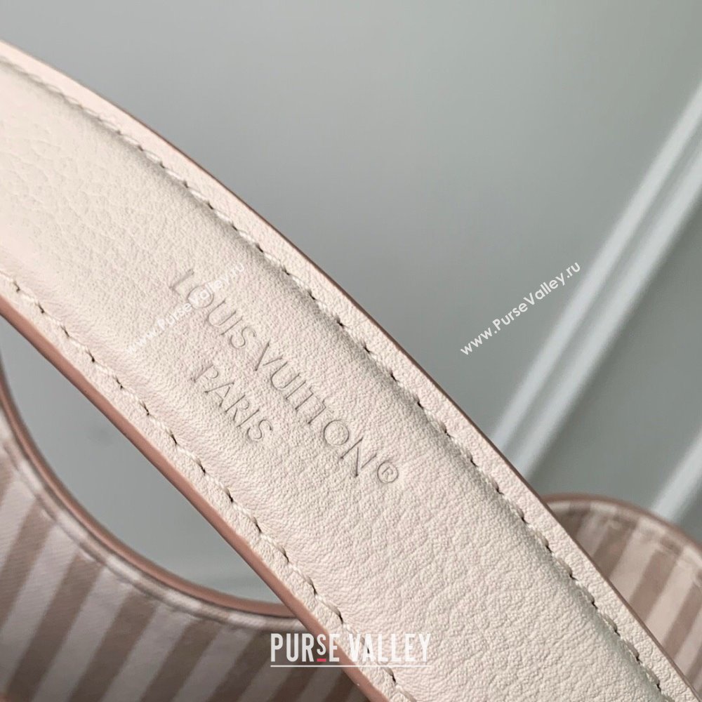 Louis Vuitton NeoNoe MM Bag in Eden Debossed Grained Cowhide Leather M14401 2025 (K-25061705)