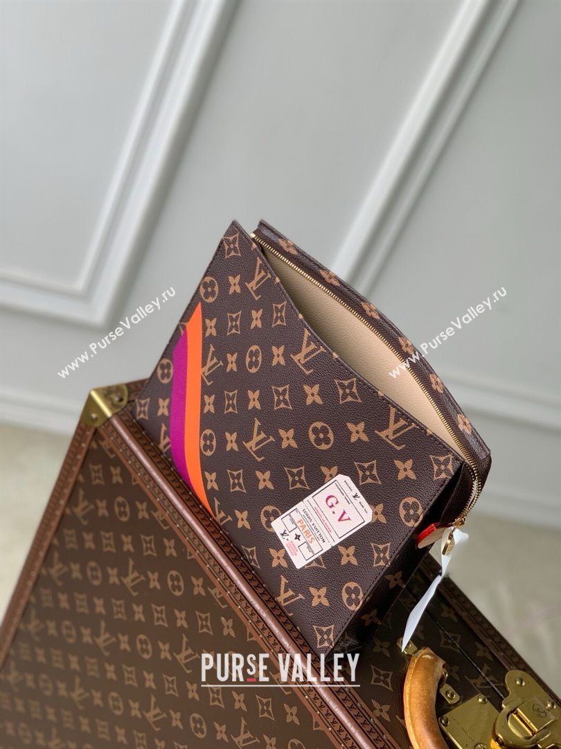 Louis Vuitton Trio Toilet Pouch Mon Monogram Canvas P01952 2025 (K-25061704)