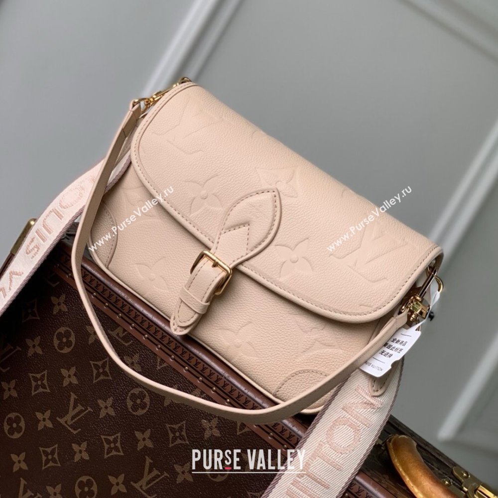 Louis Vuitton Diane Bag in Sand Grained Cowhide Leather M13231 2025 (K-25061807)