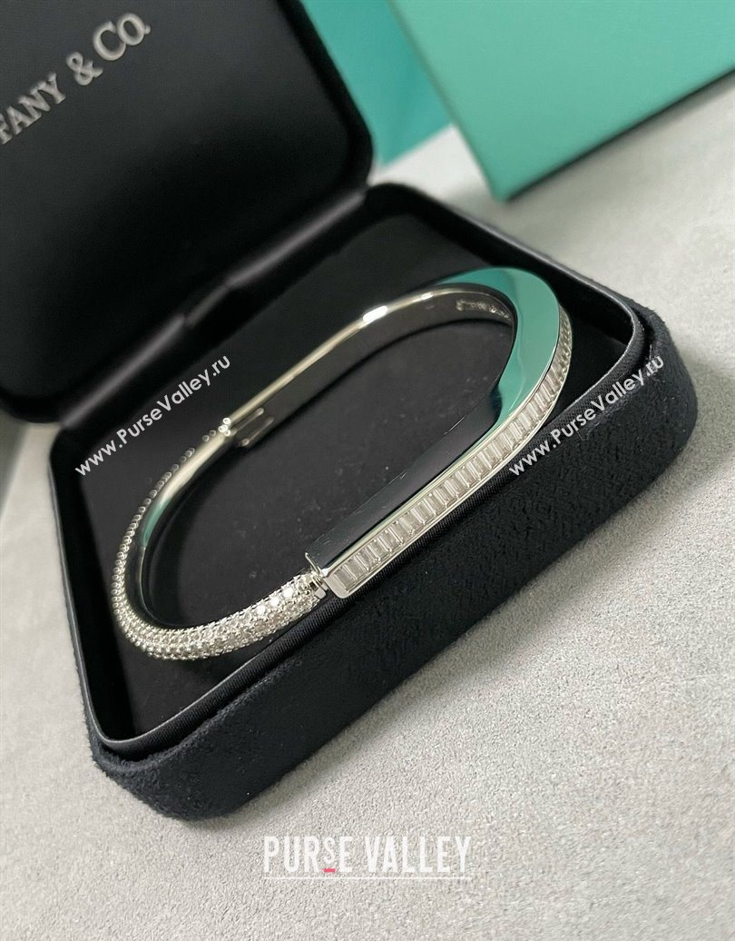 Tiffany Lock Bangle Bracelet with Baguette and Pave Strass 2025 0619 (YF-250619042)