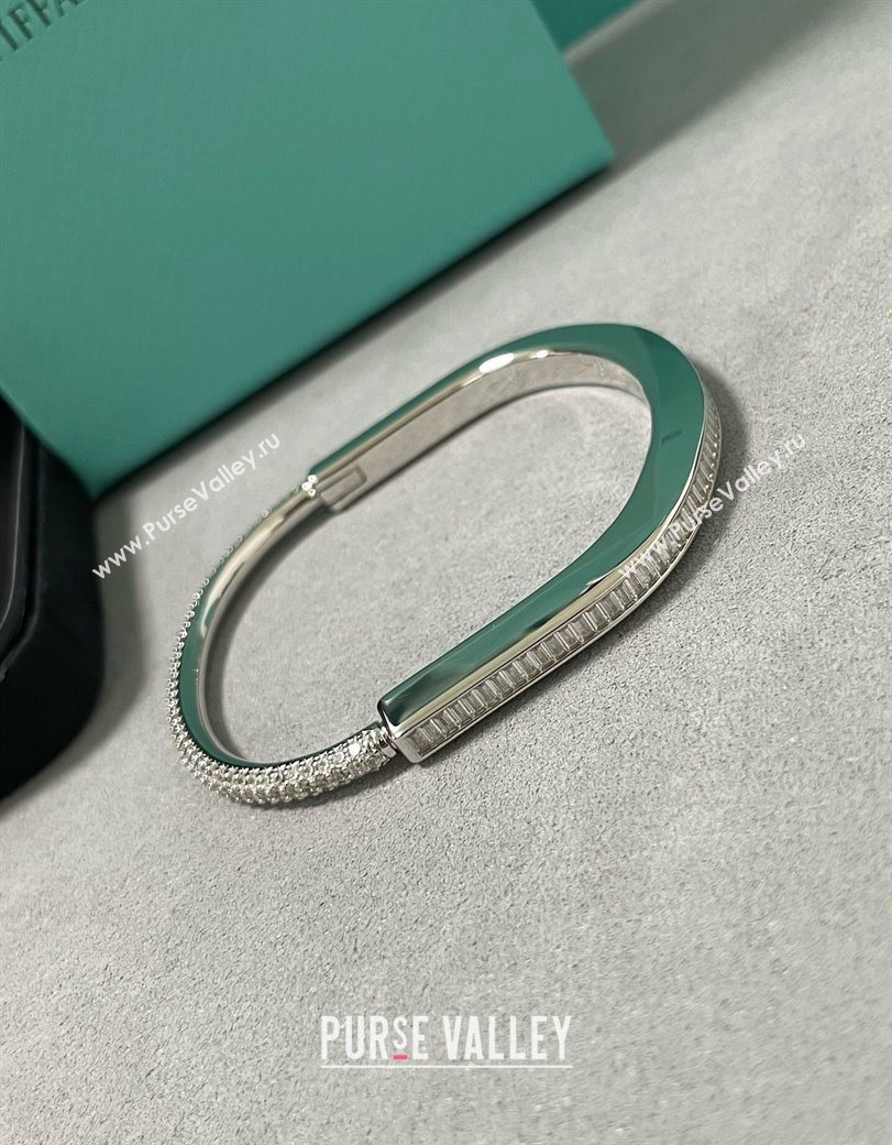 Tiffany Lock Bangle Bracelet with Baguette and Pave Strass 2025 0619 (YF-250619042)
