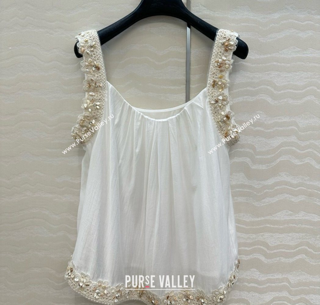 The Row Vest with Crochet Charm White 2025 0620 (QI-250620012)