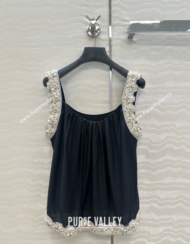 The Row Vest with Crochet Charm Black 2025 0620 (QI-250620013)