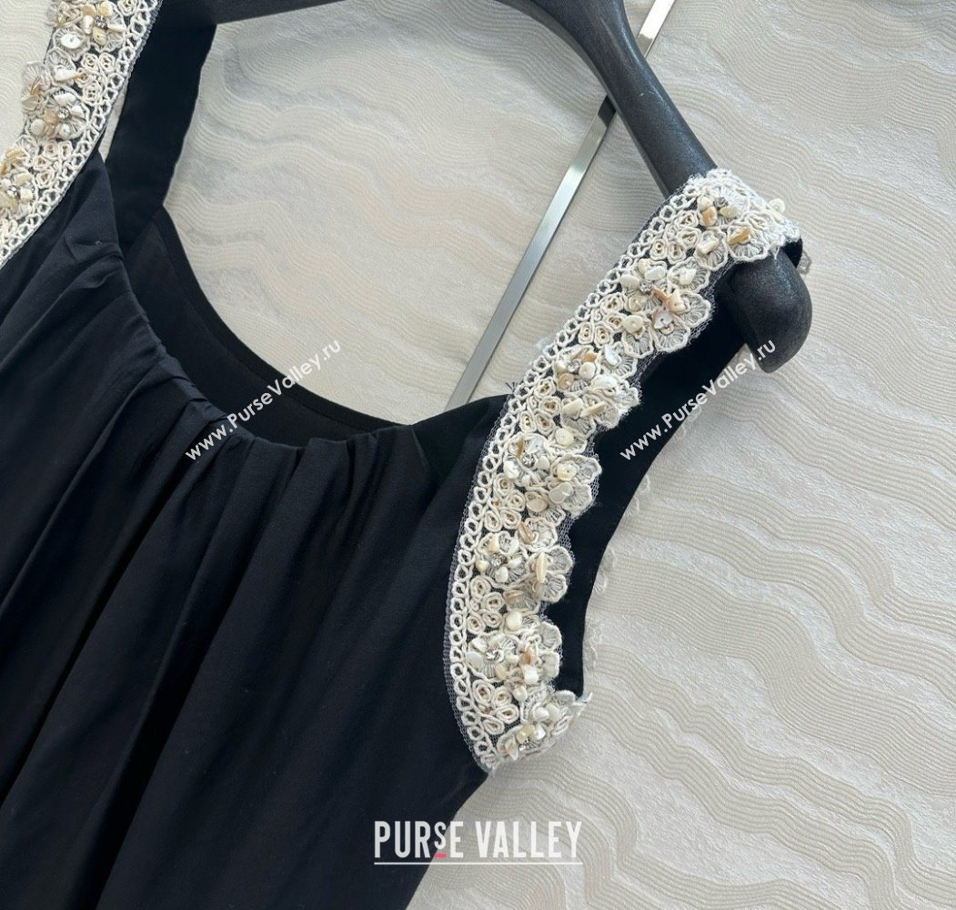 The Row Vest with Crochet Charm Black 2025 0620 (QI-250620013)