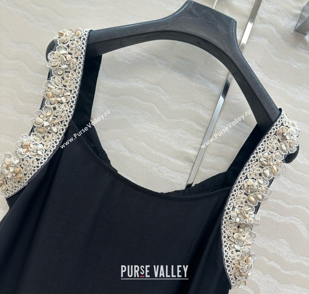 The Row Vest with Crochet Charm Black 2025 0620 (QI-250620013)