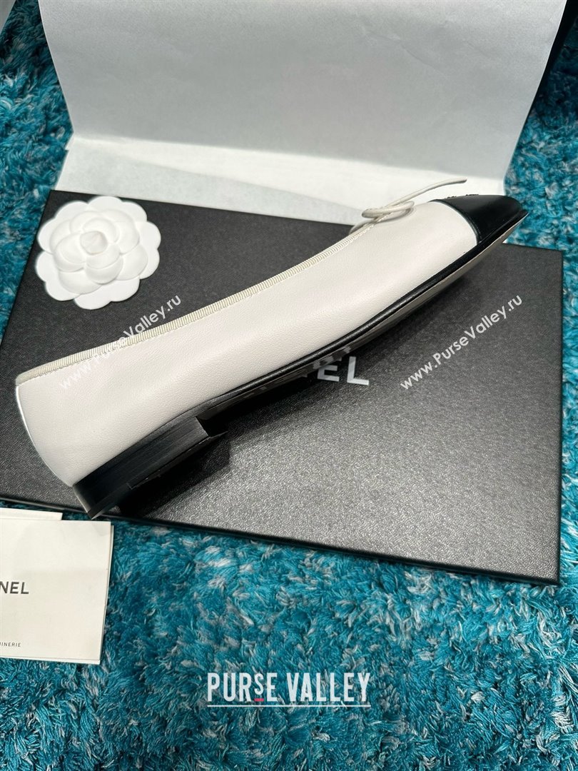 Chanel Lambskin Classic Ballerinas CHB070714 White/Black 2025 (MD-25070814)