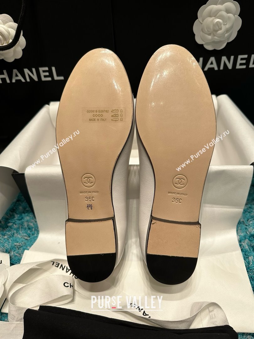 Chanel Lambskin Classic Ballerinas CHB070714 White/Black 2025 (MD-25070814)