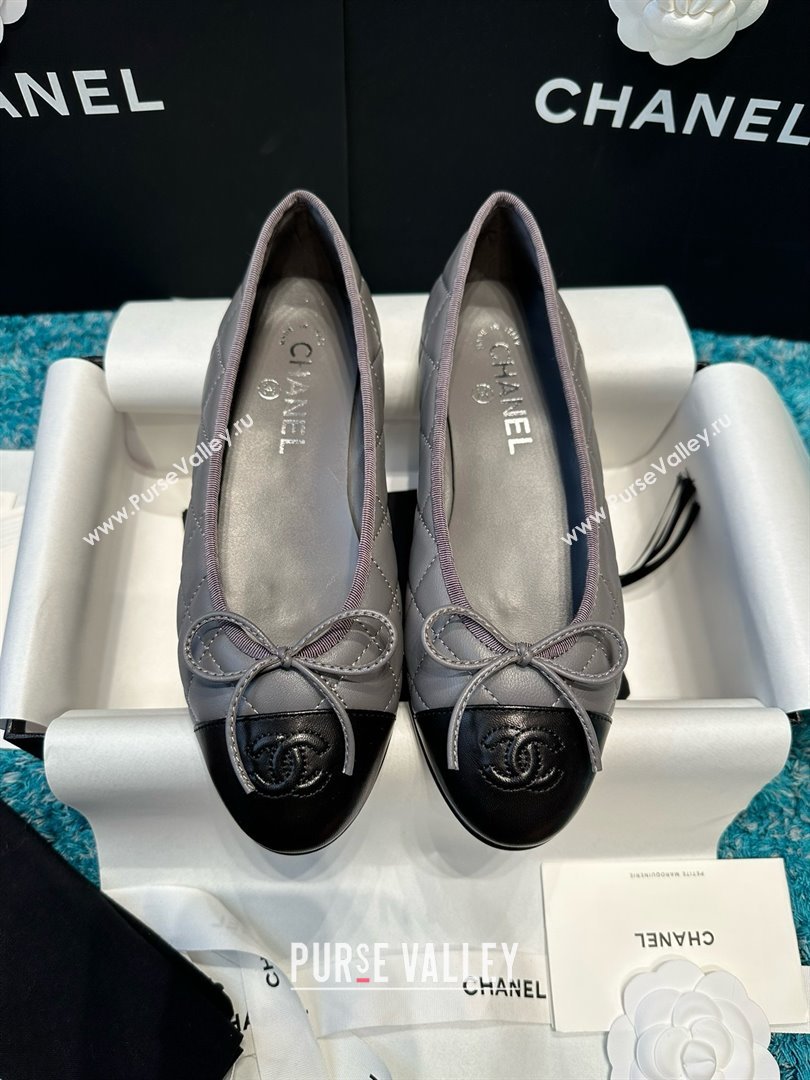 Chanel Quilted Lambskin Ballet Flats CHB070717 Grey/Black 2025 (MD-25070817)