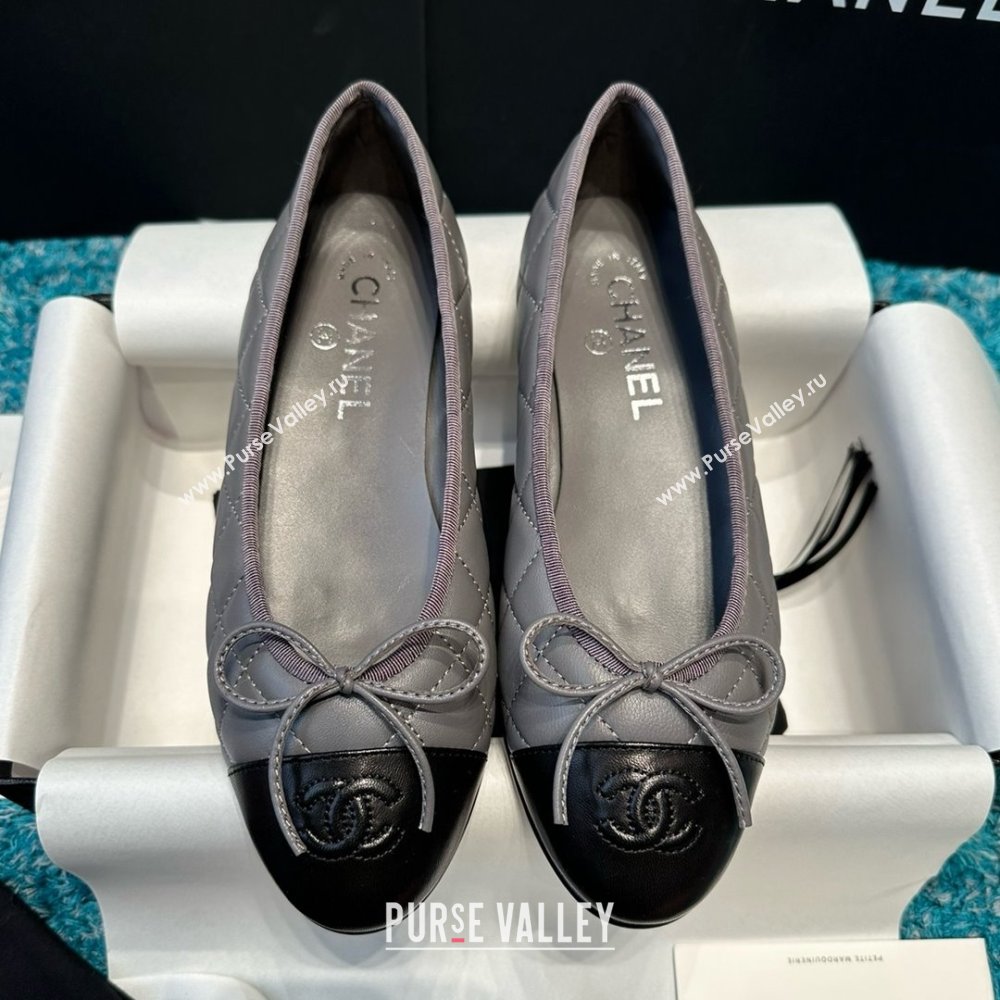Chanel Quilted Lambskin Ballet Flats CHB070717 Grey/Black 2025 (MD-25070817)