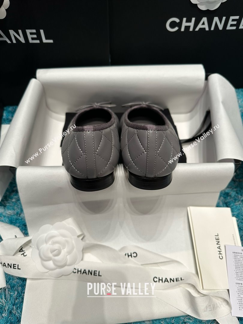 Chanel Quilted Lambskin Ballet Flats CHB070717 Grey/Black 2025 (MD-25070817)
