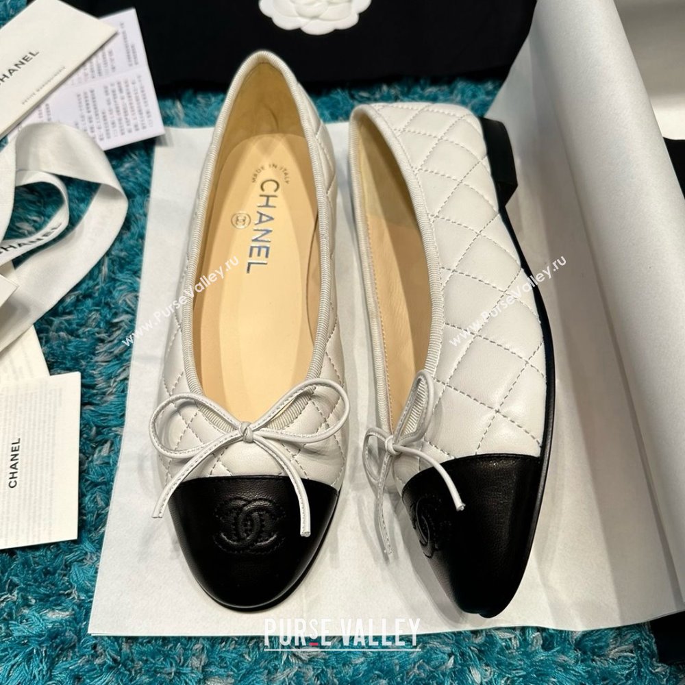 Chanel Quilted Lambskin Ballet Flats CHB070717 White/Black 2025 (MD-25070818)