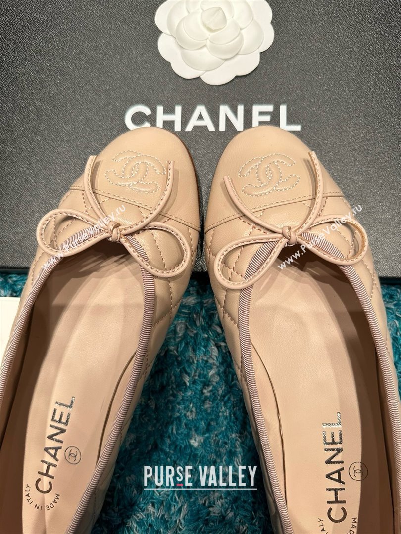 Chanel Quilted Lambskin Ballet Flats CHB070719 Beige /Black 2025 (MD-25070819)
