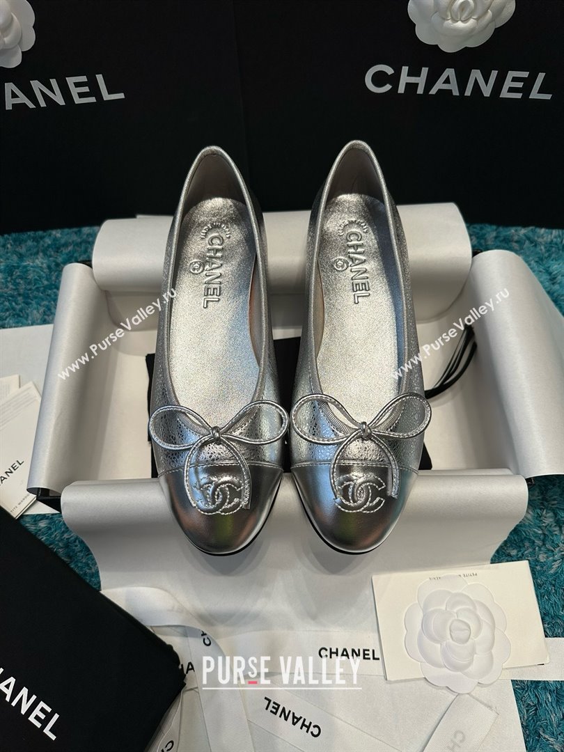 Chanel Metallic Leather Ballet Flats CHB070724 Silver 2025 (MD-25070824)