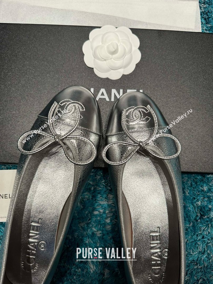 Chanel Metallic Leather Ballet Flats CHB070724 Silver 2025 (MD-25070824)