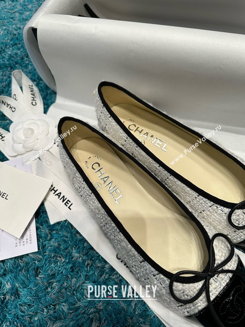 Chanel Tweed Patent Leather Ballet Flats CHB070703 White/Black 2025 (MD-25070703)