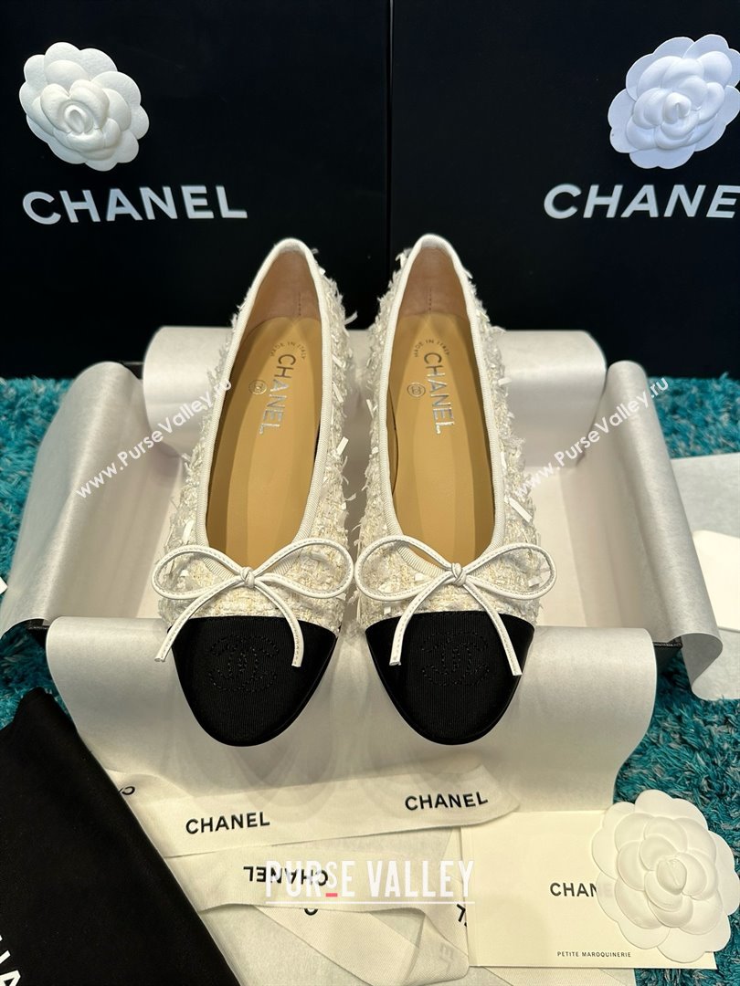 Chanel Tweed Grosgrain Ballet Flats CHB070710 White 2025 (MD-25070710)