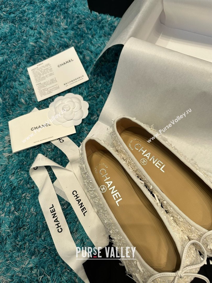Chanel Tweed Grosgrain Ballet Flats CHB070710 White 2025 (MD-25070710)