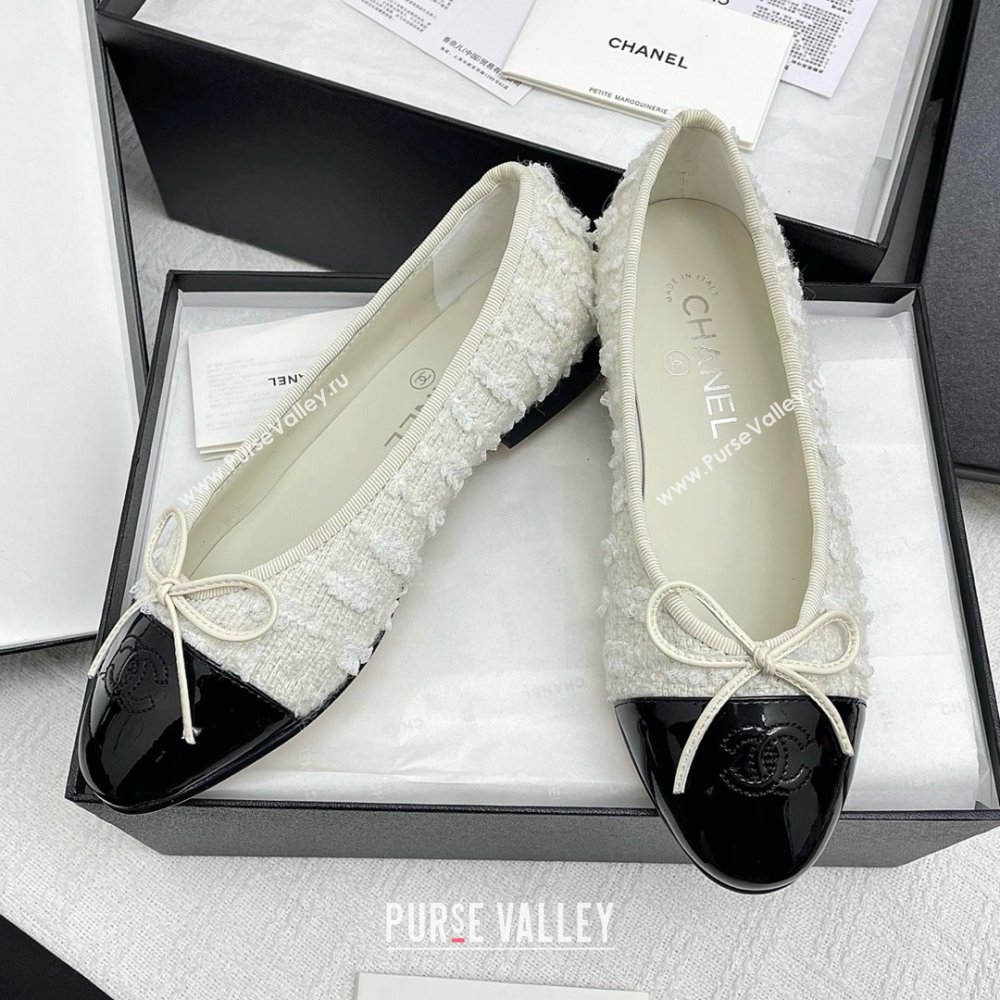 Chanel Tweed Patent Leather Ballet Flats Black/White 2025 (KL-25071009)
