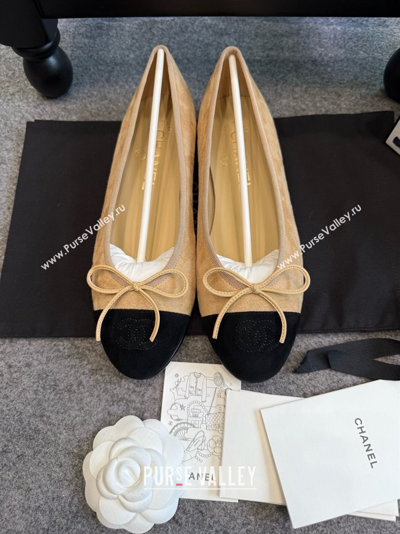Chanel Suede Classic Ballerinas CHB070904 Beige/Black 2025 (MD-25070904)