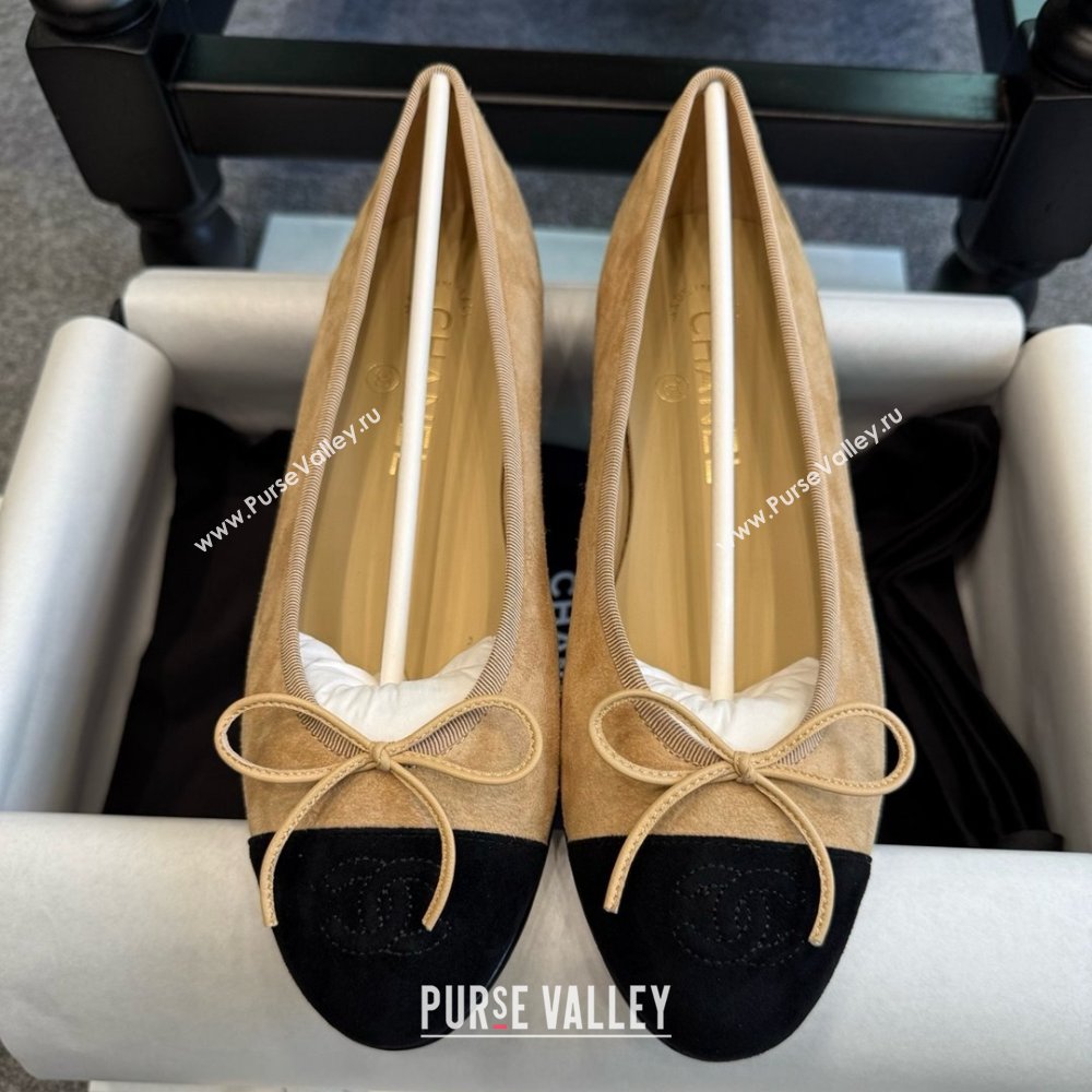 Chanel Suede Classic Ballerinas CHB070904 Beige/Black 2025 (MD-25070904)