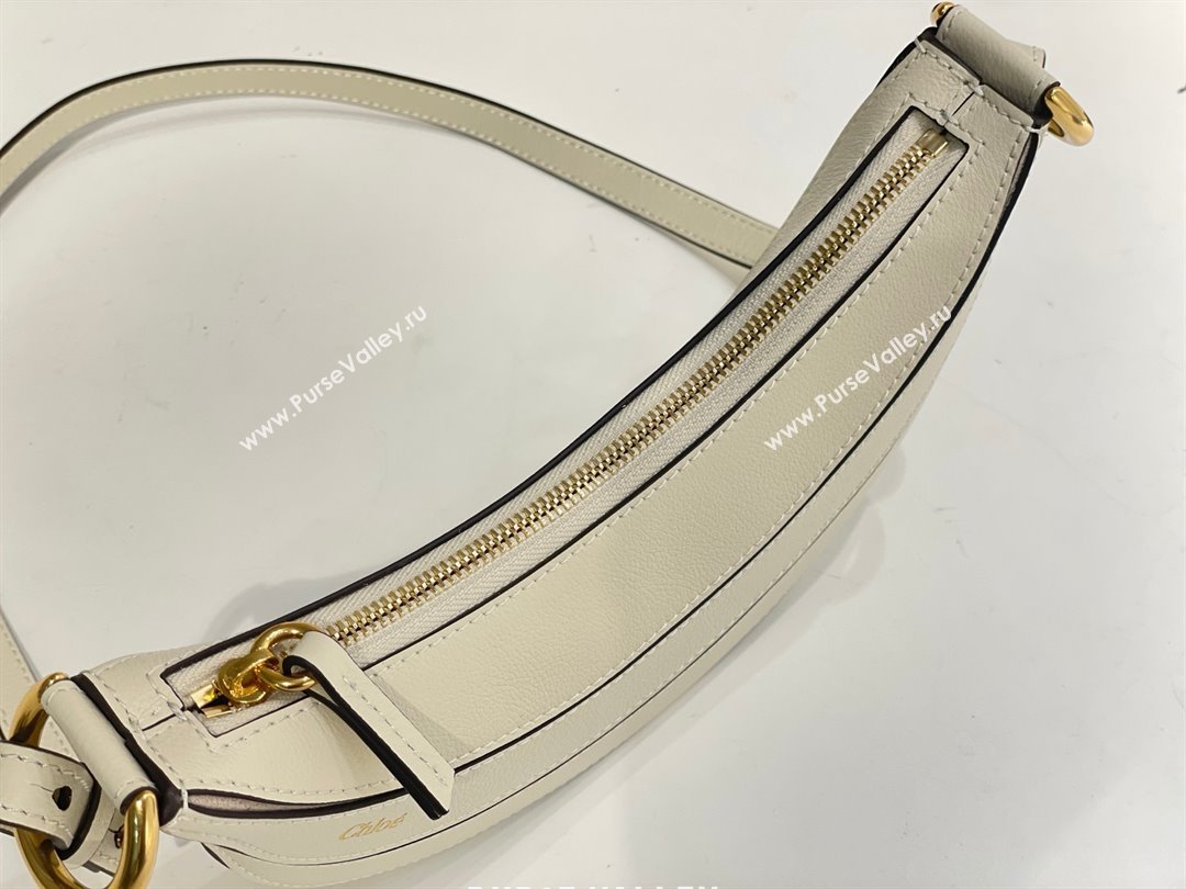 Chloe Banana Cross-body Bag in Grained Leather W865 White 2025 (DL-25071103)
