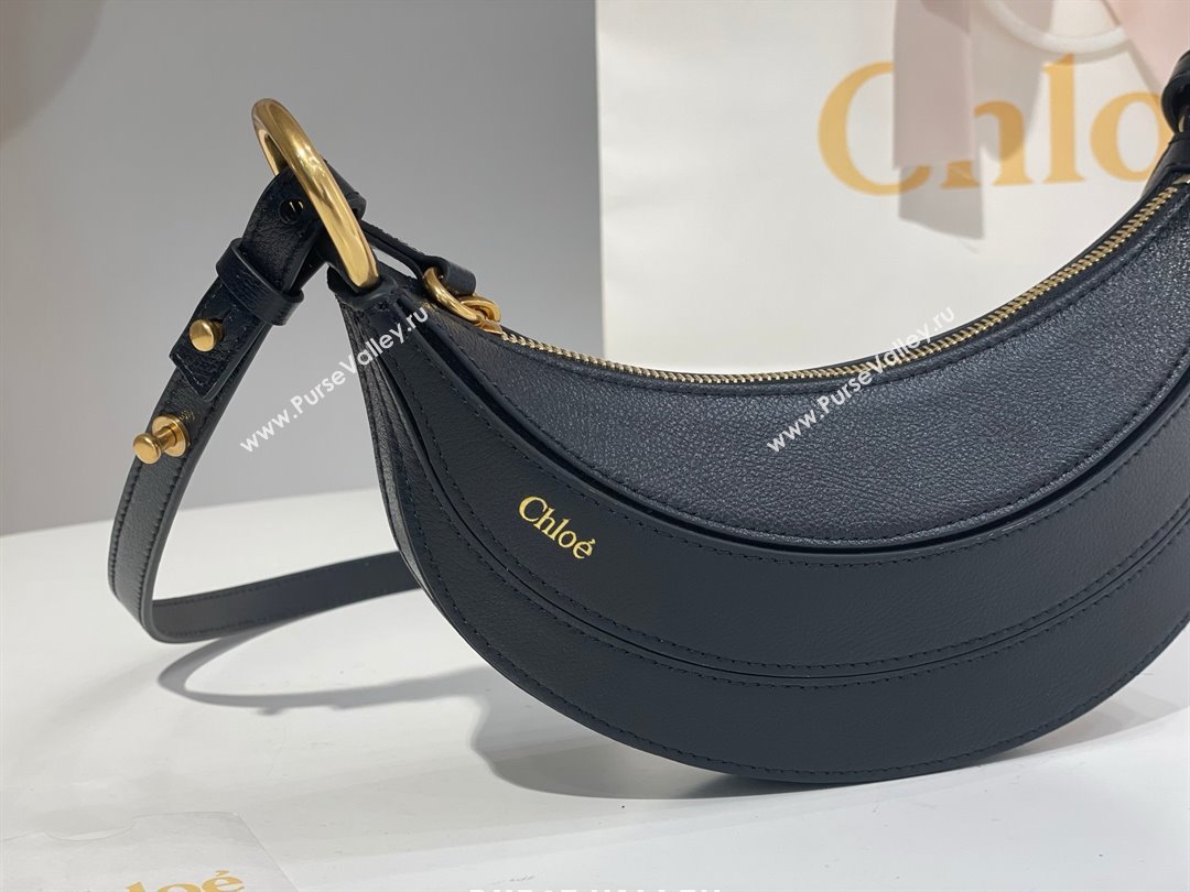 Chloe Banana Cross-body Bag in Grained Leather W865 Black 2025 (DL-25071104)