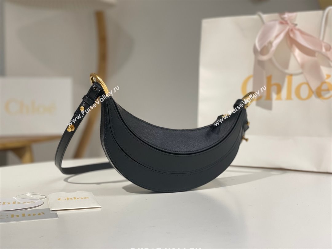 Chloe Banana Cross-body Bag in Grained Leather W865 Black 2025 (DL-25071104)