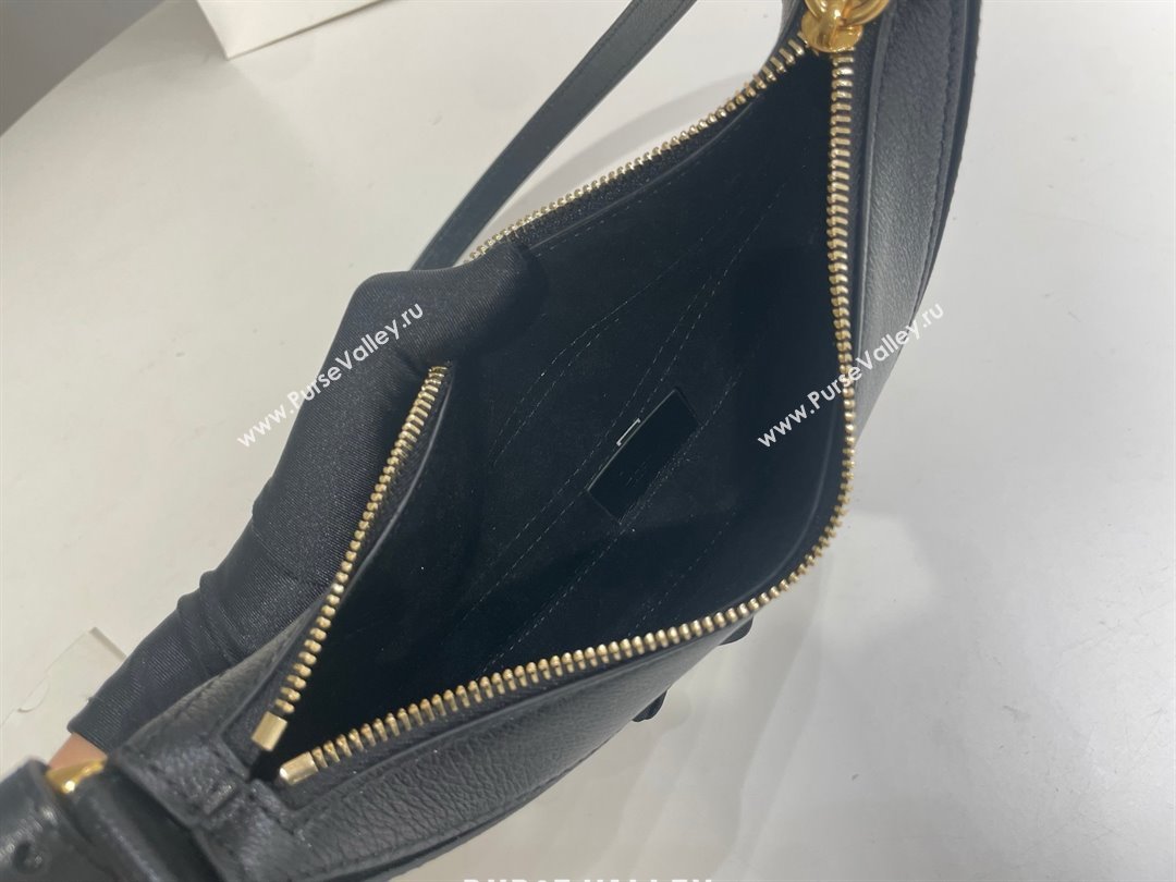 Chloe Banana Cross-body Bag in Grained Leather W865 Black 2025 (DL-25071104)