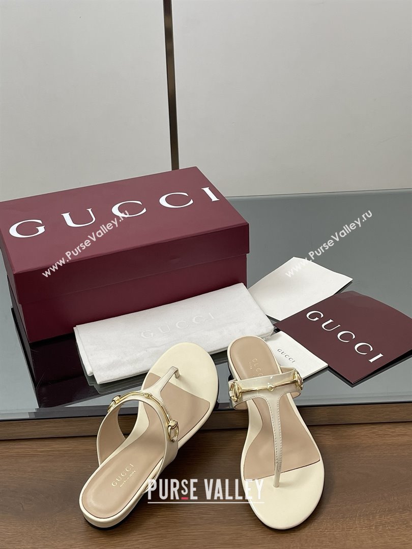 Gucci Thong Sandal with Horsebit in Patent Leather 816590 White 2025 (MD-25080211)
