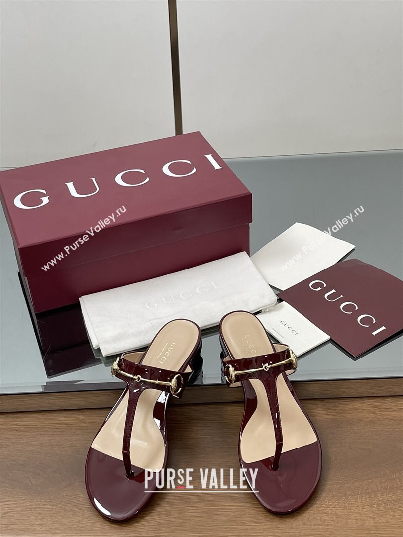 Gucci Thong Sandal with Horsebit in Patent Leather 816590 Burgundy 2025 (MD-25080212)