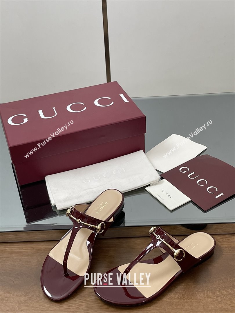 Gucci Thong Sandal with Horsebit in Patent Leather 816590 Burgundy 2025 (MD-25080212)