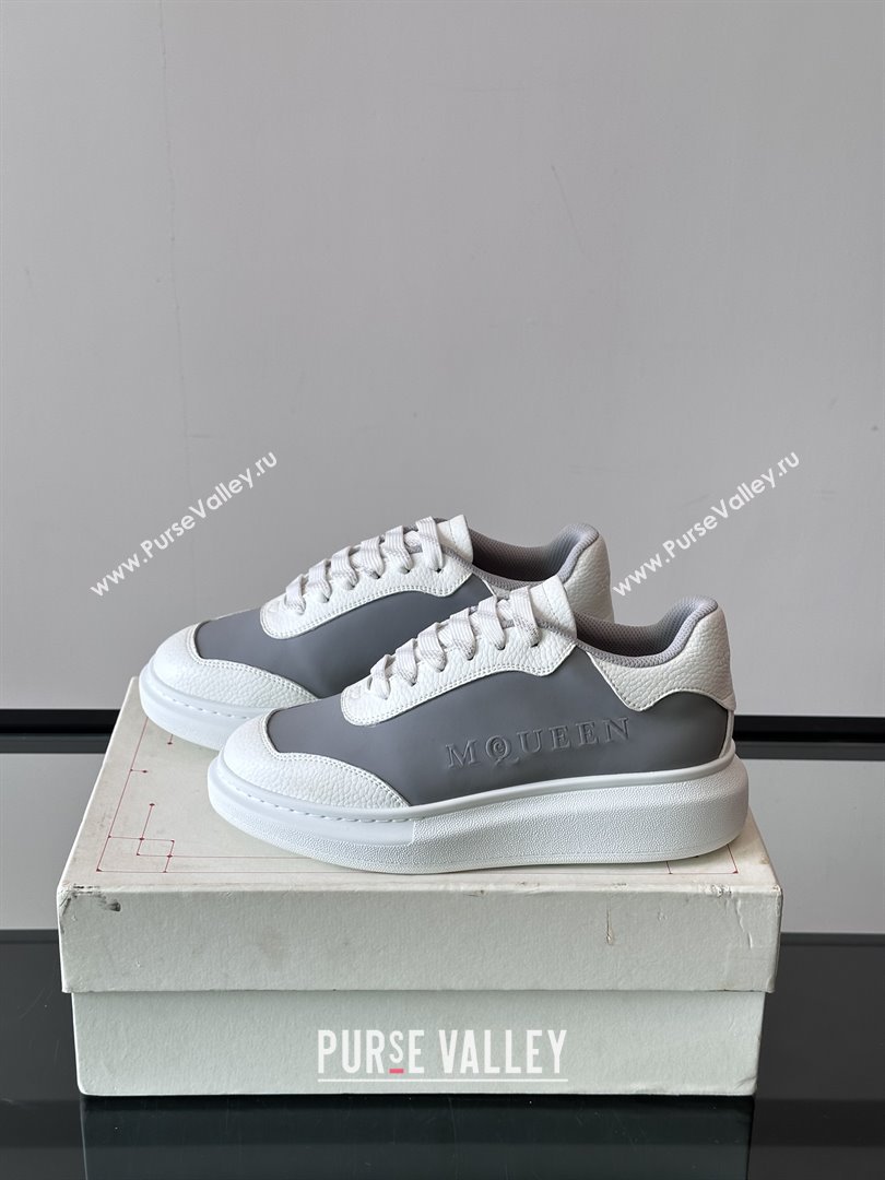 Alexander McQueen Oversized Sneakers in Calfskin Leather AM10 White/Grey 2025 (SHH-25081510)
