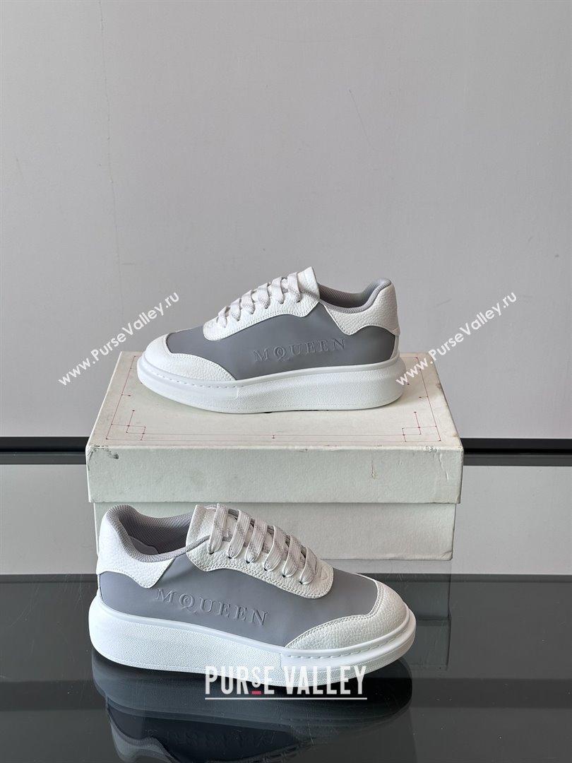 Alexander McQueen Oversized Sneakers in Calfskin Leather AM10 White/Grey 2025 (SHH-25081510)