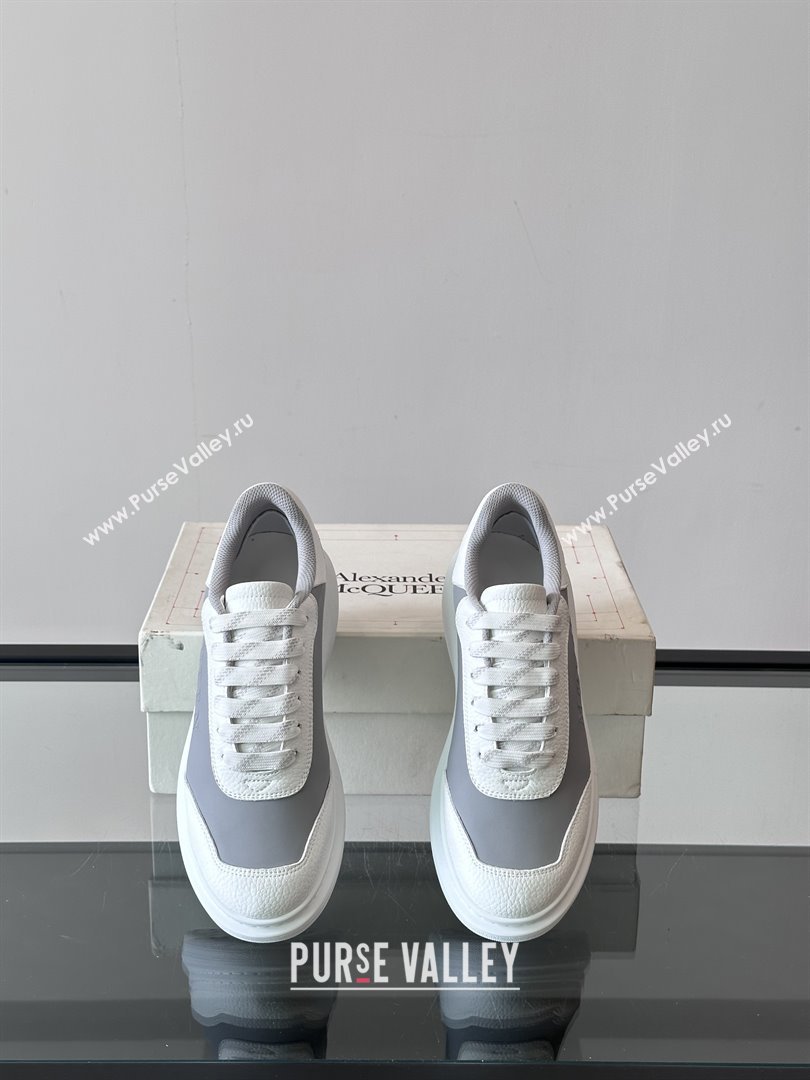 Alexander McQueen Oversized Sneakers in Calfskin Leather AM10 White/Grey 2025 (SHH-25081510)