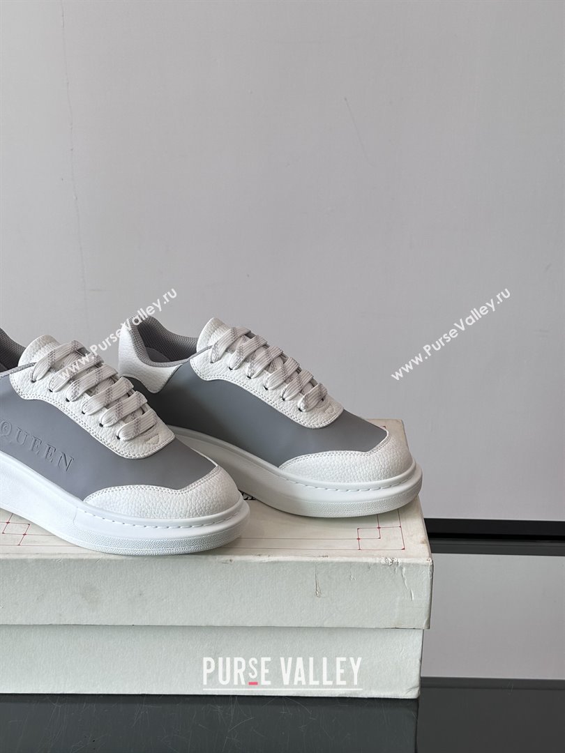 Alexander McQueen Oversized Sneakers in Calfskin Leather AM10 White/Grey 2025 (SHH-25081510)