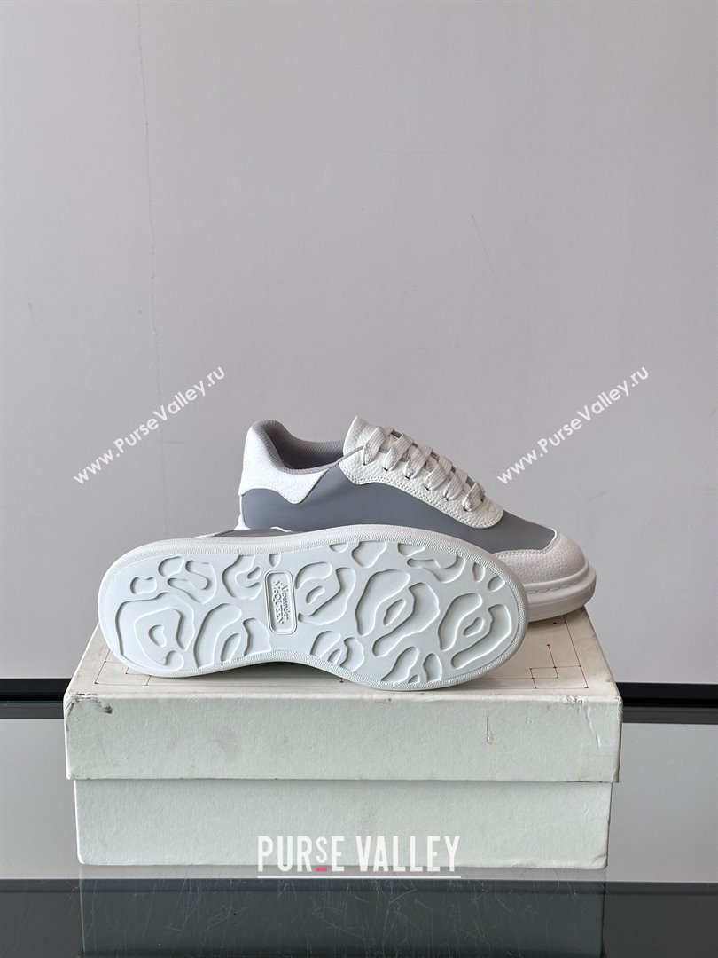 Alexander McQueen Oversized Sneakers in Calfskin Leather AM10 White/Grey 2025 (SHH-25081510)