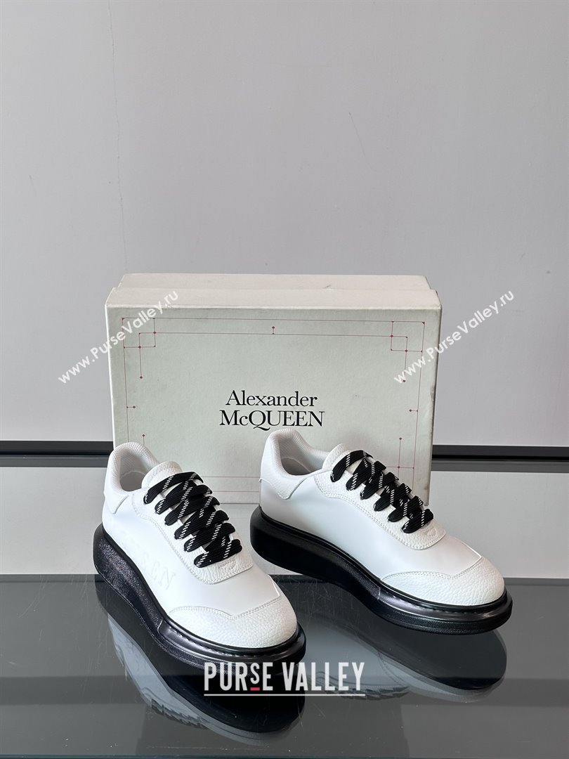 Alexander McQueen Oversized Sneakers in Calfskin Leather AM13 White/Black 2025 (SHH-25081513)