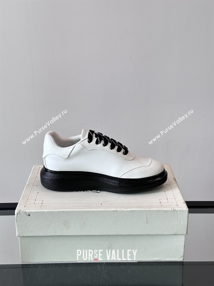 Alexander McQueen Oversized Sneakers in Calfskin Leather AM13 White/Black 2025 (SHH-25081513)