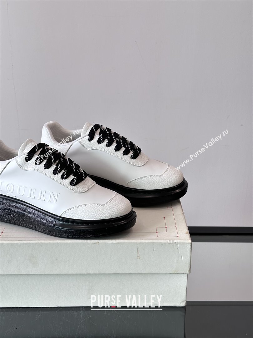Alexander McQueen Oversized Sneakers in Calfskin Leather AM13 White/Black 2025 (SHH-25081513)