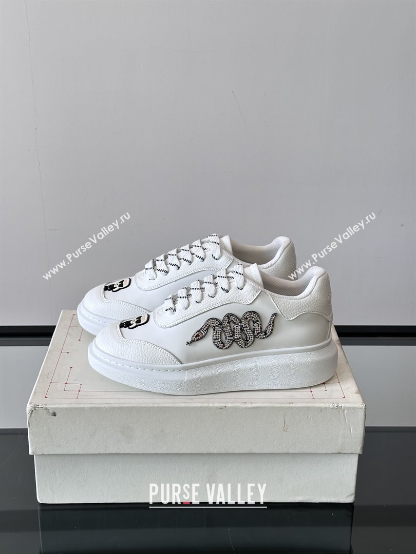 Alexander McQueen Oversized Sneakers in Calfskin Leather AM14 White 2025 (SHH-25081514)