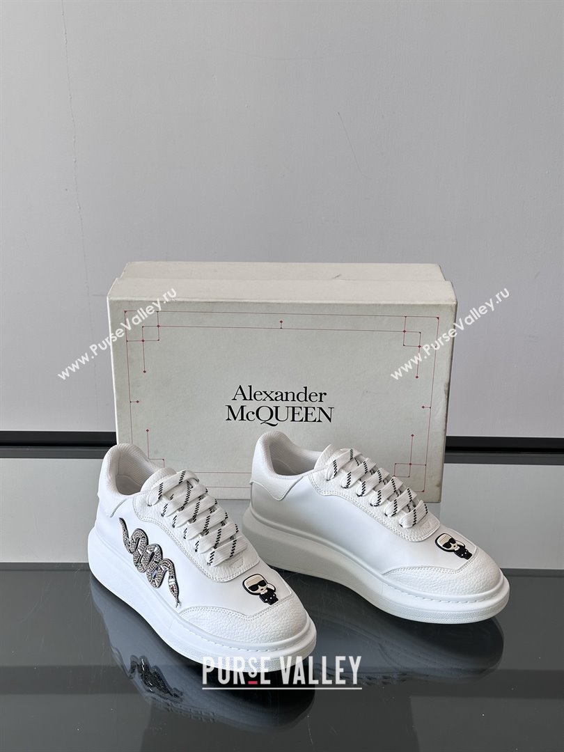 Alexander McQueen Oversized Sneakers in Calfskin Leather AM14 White 2025 (SHH-25081514)