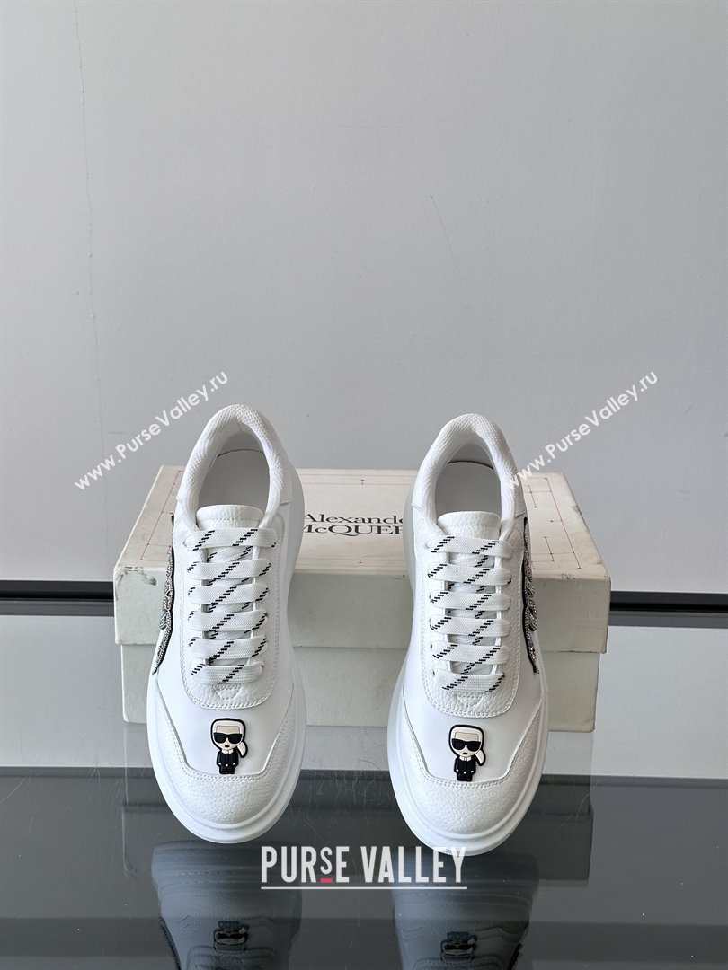 Alexander McQueen Oversized Sneakers in Calfskin Leather AM14 White 2025 (SHH-25081514)