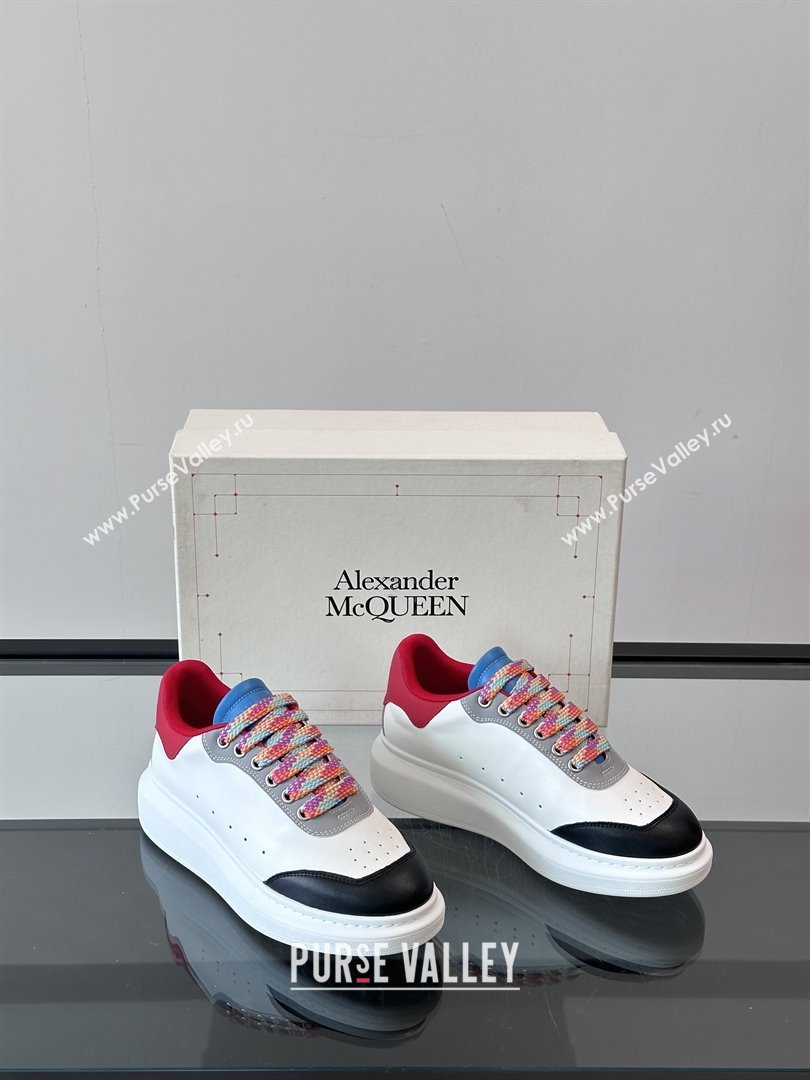Alexander McQueen Oversized Sneakers in Calfskin Leather AM15 White/Black/Red 2025 (SHH-25081902)