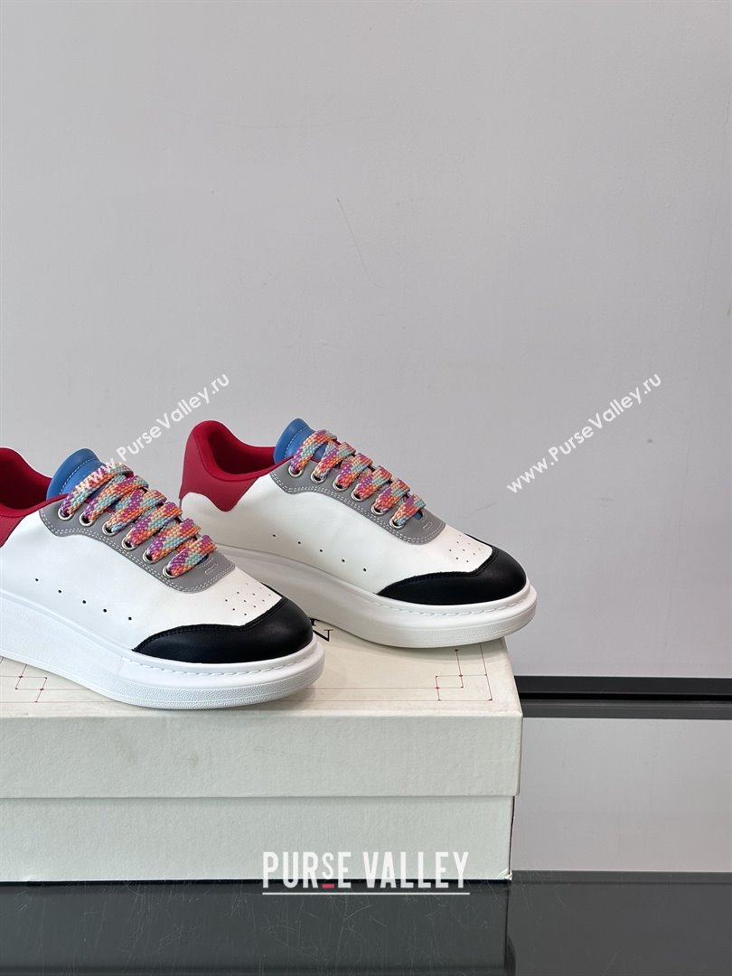 Alexander McQueen Oversized Sneakers in Calfskin Leather AM15 White/Black/Red 2025 (SHH-25081902)