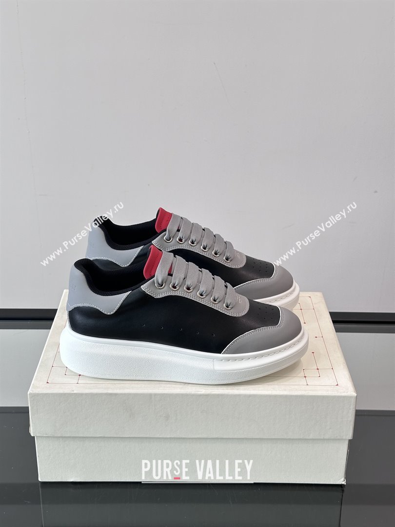 Alexander McQueen Oversized Sneakers in Calfskin Leather AM01 Black/Grey 2025 (SHH-25081501)