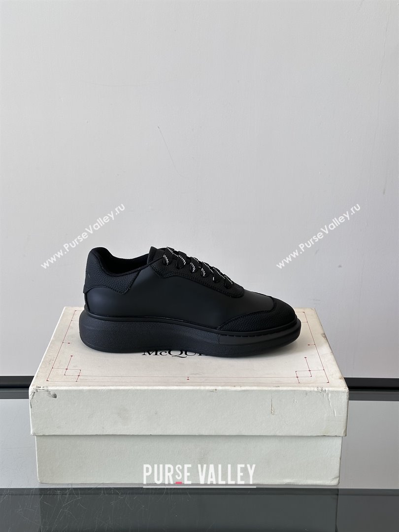 Alexander McQueen Oversized Sneakers in Calfskin Leather AM02 Black 2025 (SHH-25081502)