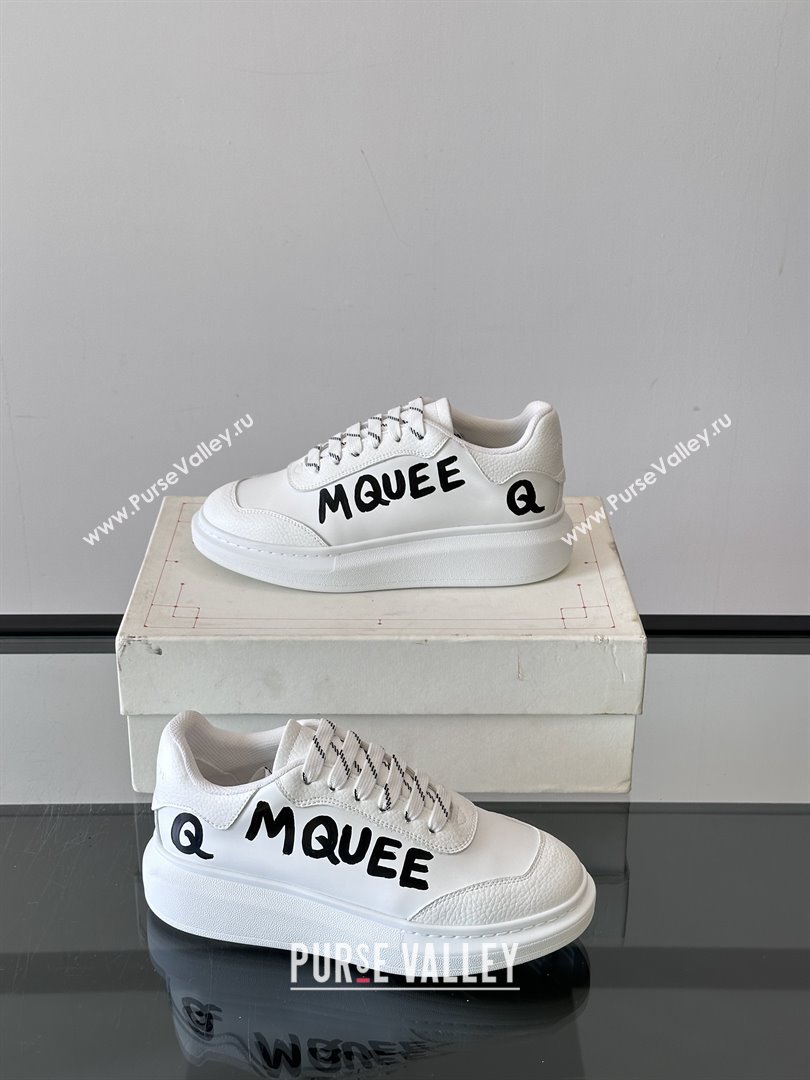 Alexander McQueen Oversized Sneakers in Calfskin Leather AM03 White 2025 (SHH-25081503)