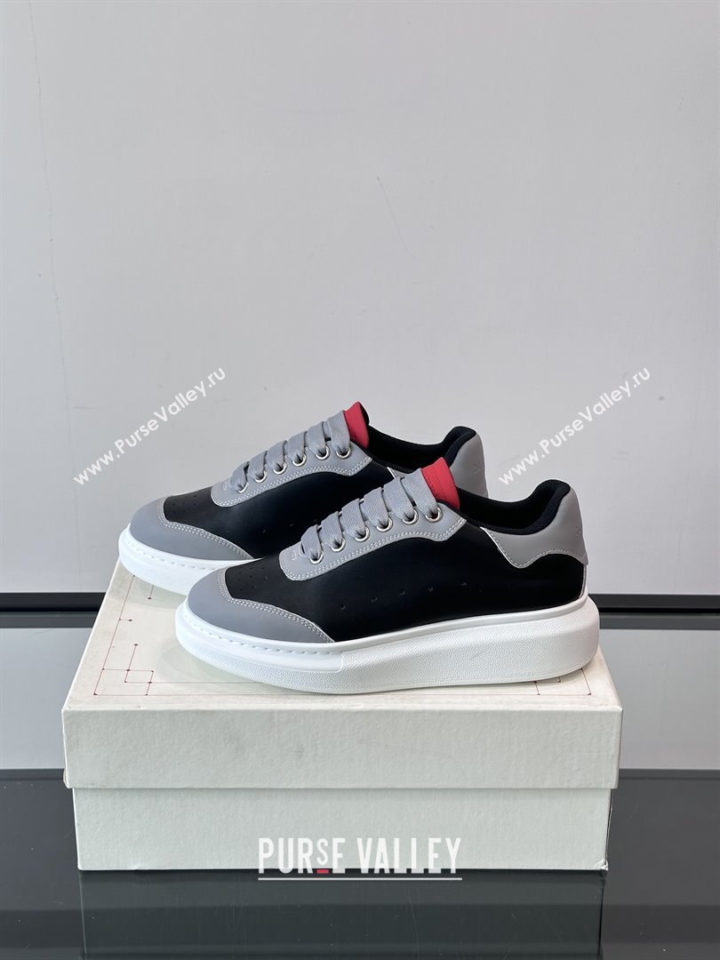 Alexander McQueen Oversized Sneakers in Calfskin Leather AM01 Black/Grey 2025 (SHH-25081501)