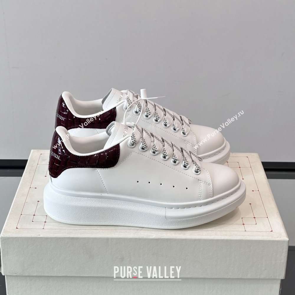Alexander McQueen Oversized Sneakers in Calfskin Leather AM05 White/Burgundy 2025 (SHH-25081505)